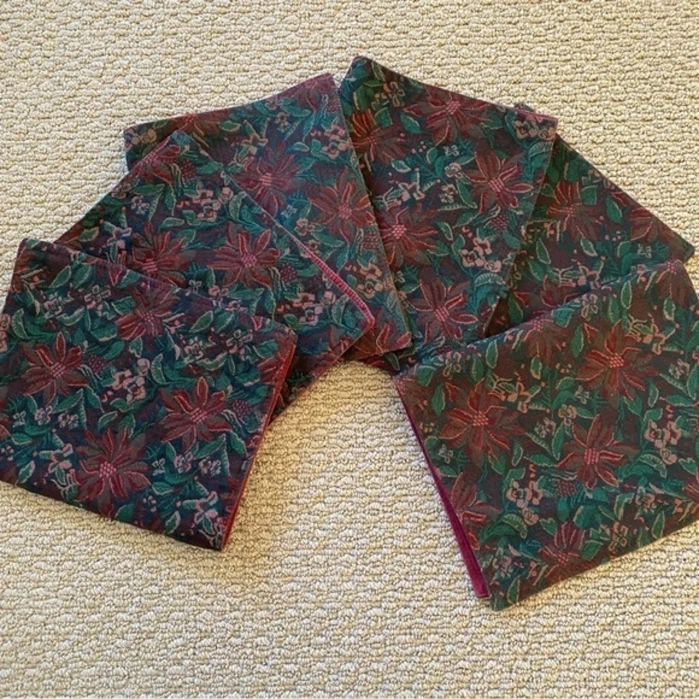 Crate&Barrel red green cotton Christmas Holiday Placemats Set of 6 EUC